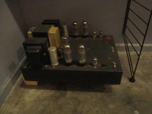 __CAMBIAR FOTO__ Amplificador de bulbos negro grande