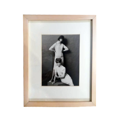 *Anónimo. Fotografía de moda (Dos mujeres). Fotografía