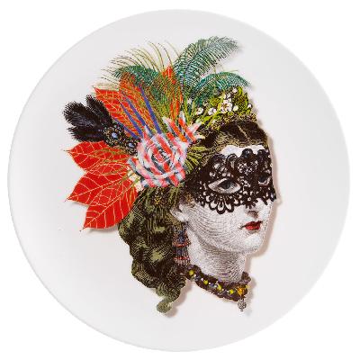 Plato para postre Mamzelle Scarlet Love Who You Want. Diseño de Christian Lacroix