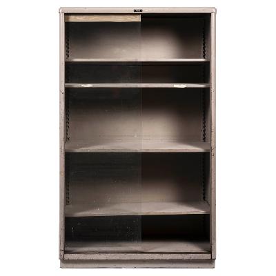 DM Nacional. Vitrina de acero color café