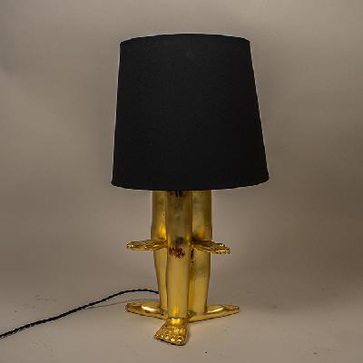 Pedro Friedeberg. Lámpara de mesa grande en cerámica con hoja de oro.