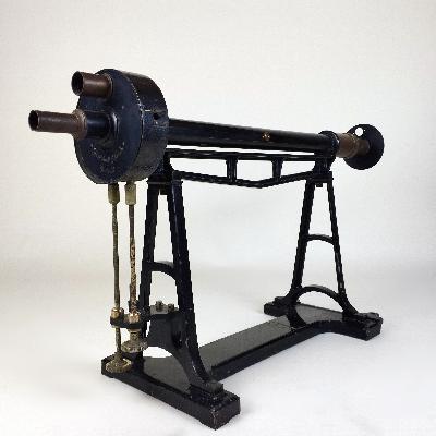 Franz Schmidt & Haensch Berlin. Sacarímetro óptico de metal negro y bronce