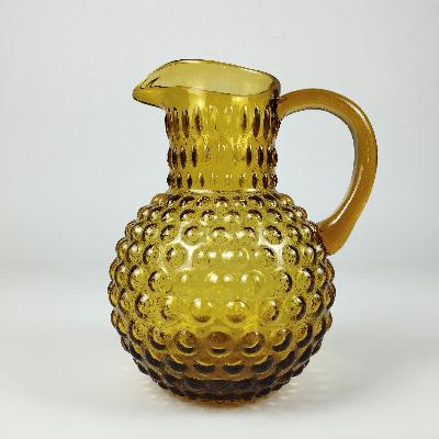 Jarra de vidrio prensado color ámbar